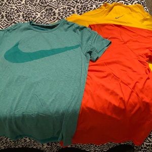 Bundle of Nike dri fit shirts